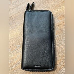 GANT Black Leather Zip Around Travel Wallet Organizer